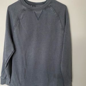 Universal Thread Crewneck